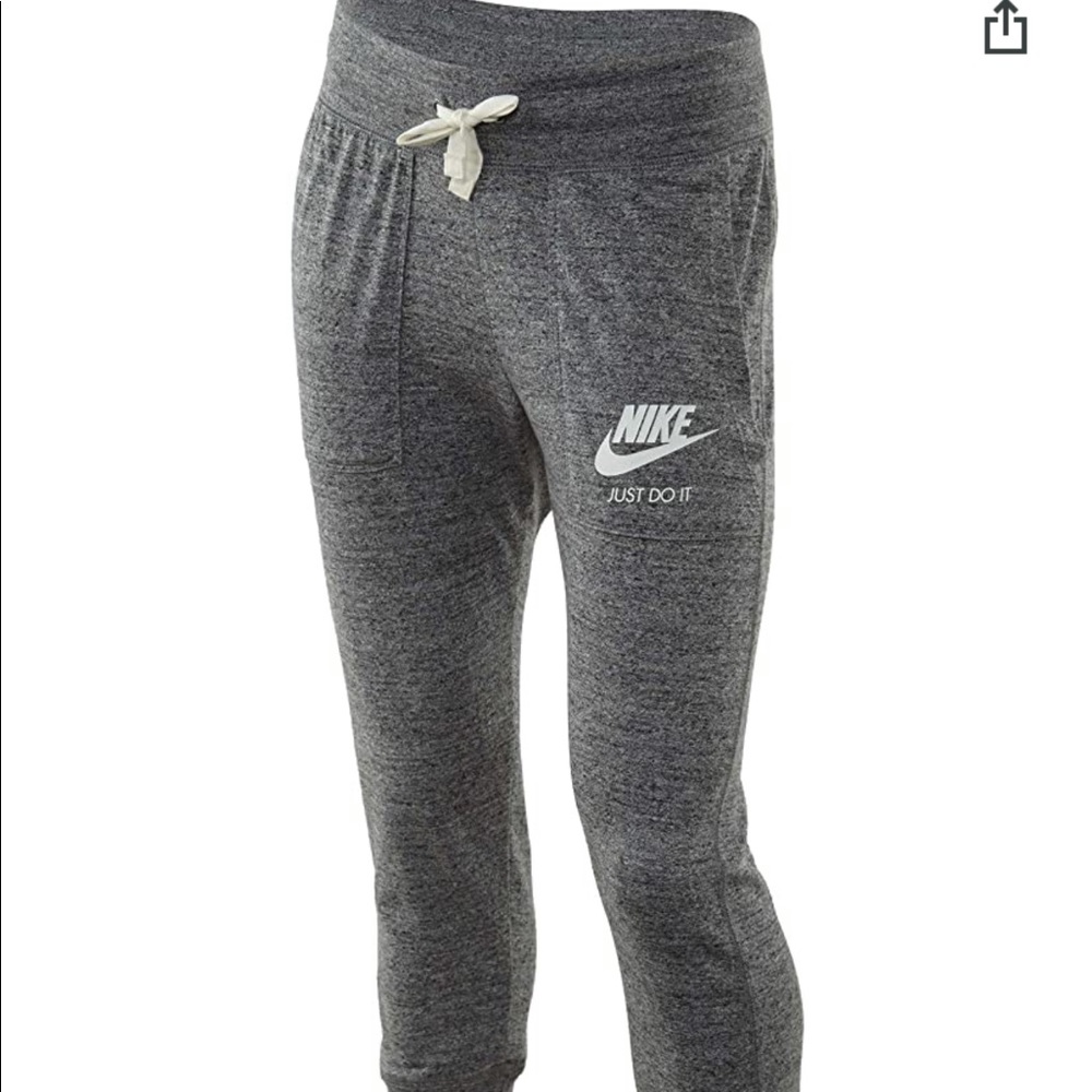 NIKE Sports Wear Capris Jogger ✔️